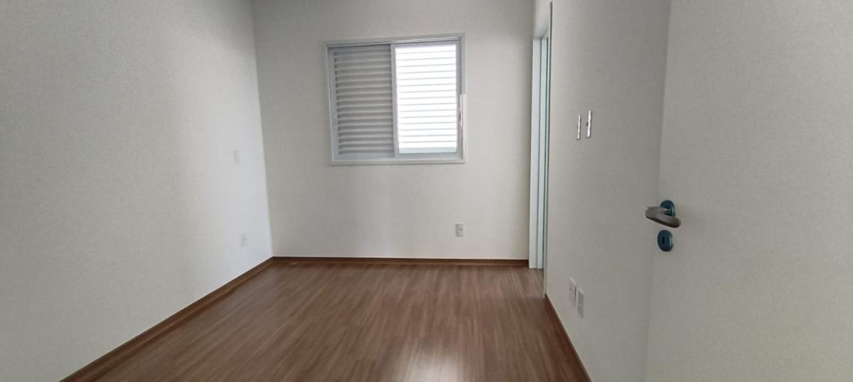 Apartamento, Esplanada, 2 Quartos, 1 Vaga, 1 Suíte