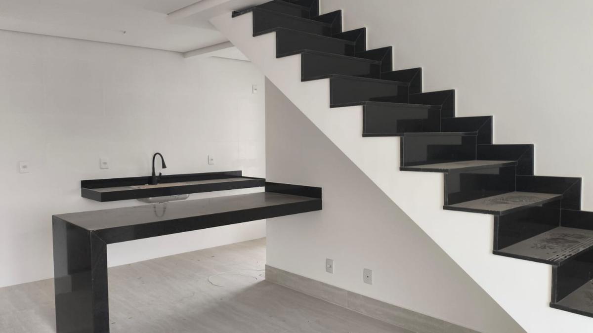 Cobertura, Itapoã, 4 Quartos, 2 Vagas, 2 Suítes