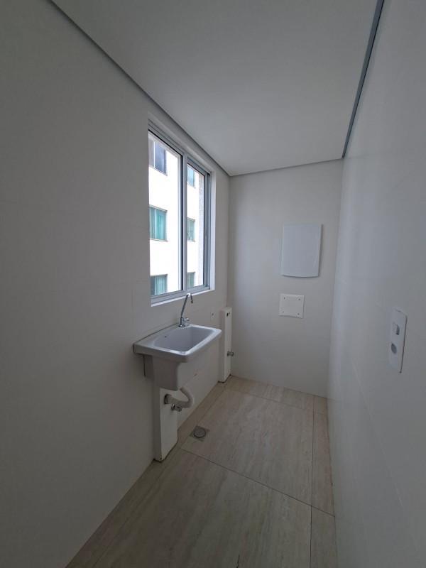 Apartamento, Santa Cruz (barreiro), 3 Quartos, 1 Vaga, 1 Suíte