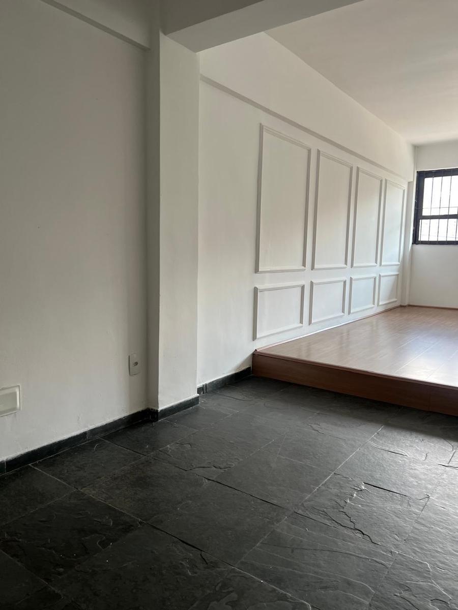 Loja, Santa Efigênia, 0 Vaga