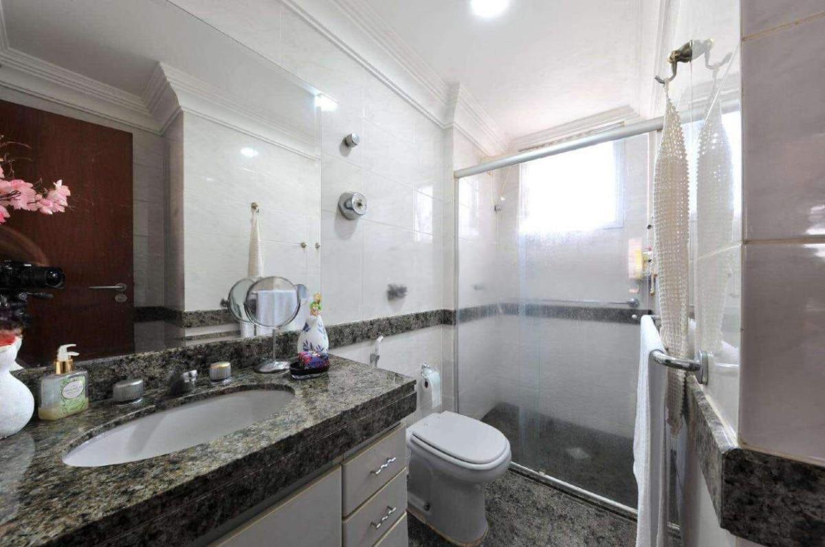 Apartamento, Funcionários, 4 Quartos, 2 Vagas, 1 Suíte