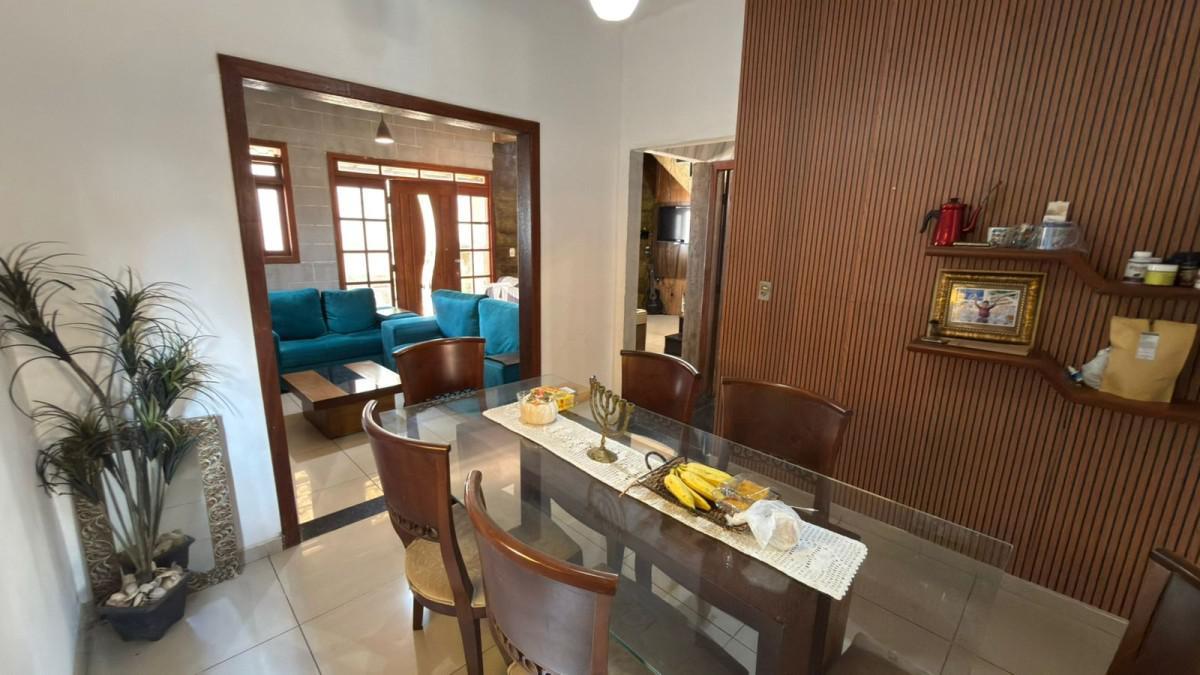 Casa, Masterville, 3 Quartos, 2 Vagas, 1 Suíte