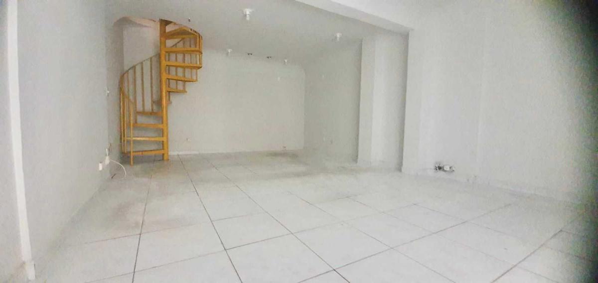 Andar, Savassi, 0 Quarto, 0 Vaga