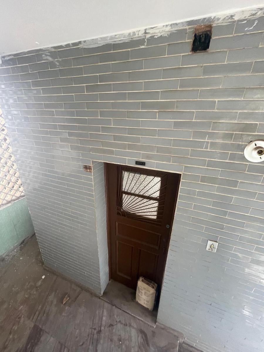 Prédio, Sagrada Família, 3 Quartos, 0 Vaga