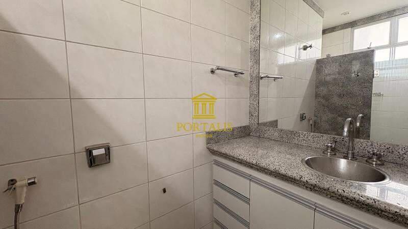 Casa, Vila Paris, 4 Quartos, 4 Vagas, 2 Suítes