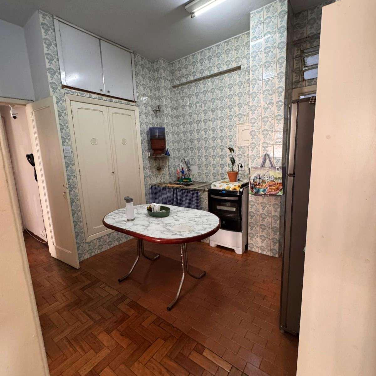 Apartamento, Centro, 2 Quartos, 0 Vaga