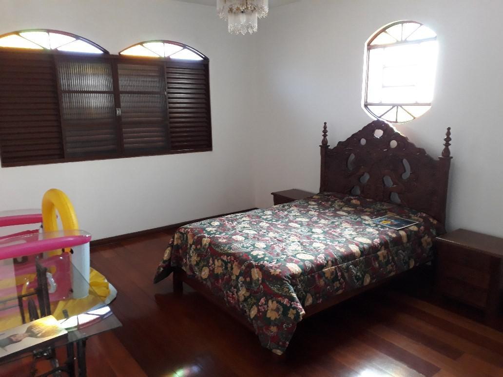 Casa, Jardim Riacho das Pedras, 6 Quartos, 9 Vagas, 1 Suíte