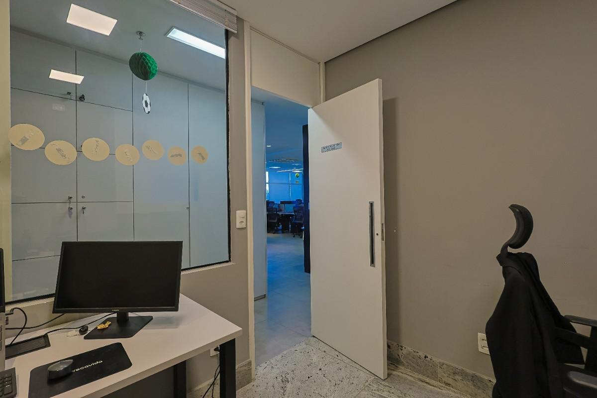 Sala, Vale do Sereno, 0 Quarto, 6 Vagas