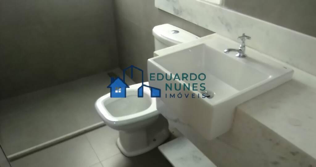 Apartamento, Funcionários, 2 Quartos, 2 Vagas, 1 Suíte