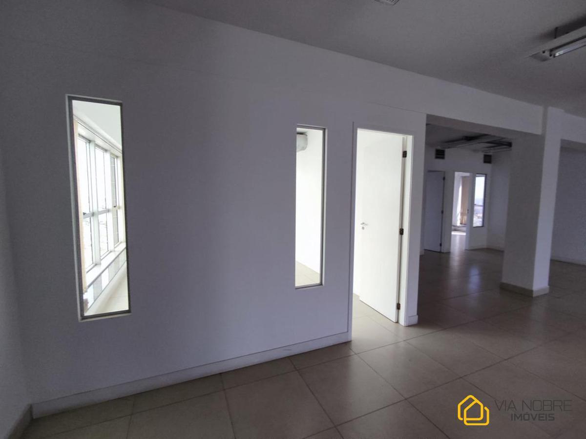 Sala, Estoril, 4 Vagas
