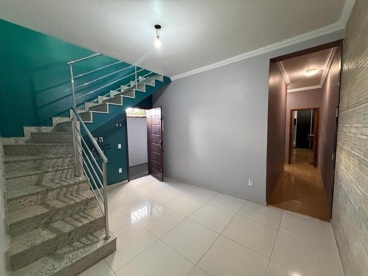 Casa, Tropical, 3 Quartos, 2 Vagas, 1 Suíte