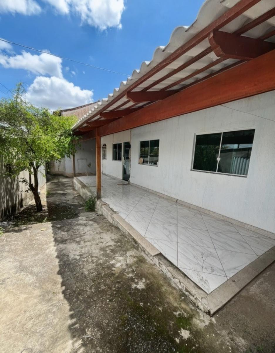 Casa, Venda Nova, 2 Quartos, 2 Vagas