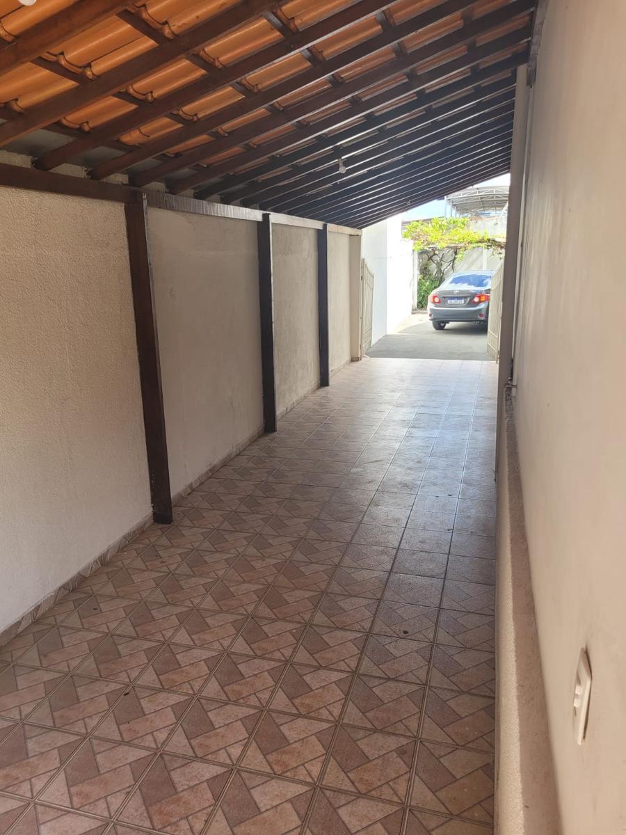 Casa, Centro, 6 Vagas, 2 Suítes