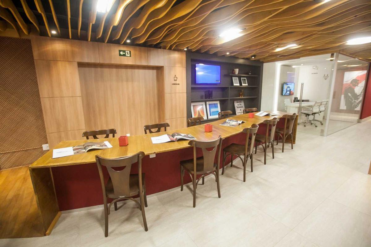 Apartamento, Funcionários, 2 Quartos, 2 Vagas