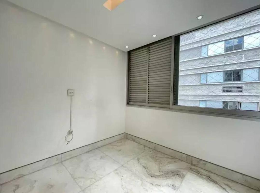 Cobertura, Savassi, 4 Quartos, 3 Vagas, 2 Suítes