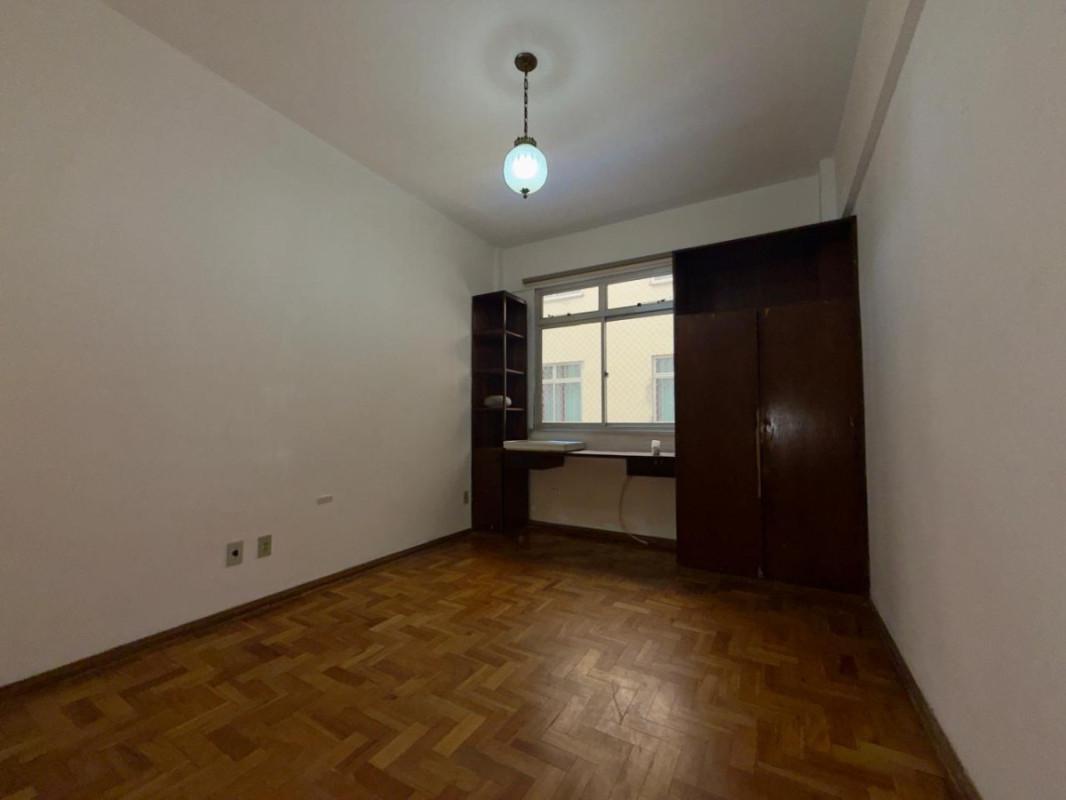 Apartamento, Centro, 2 Quartos, 0 Vaga
