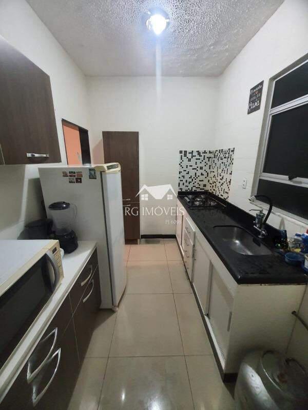 Apartamento, Flávio de Oliveira (barreiro), 2 Quartos, 1 Vaga