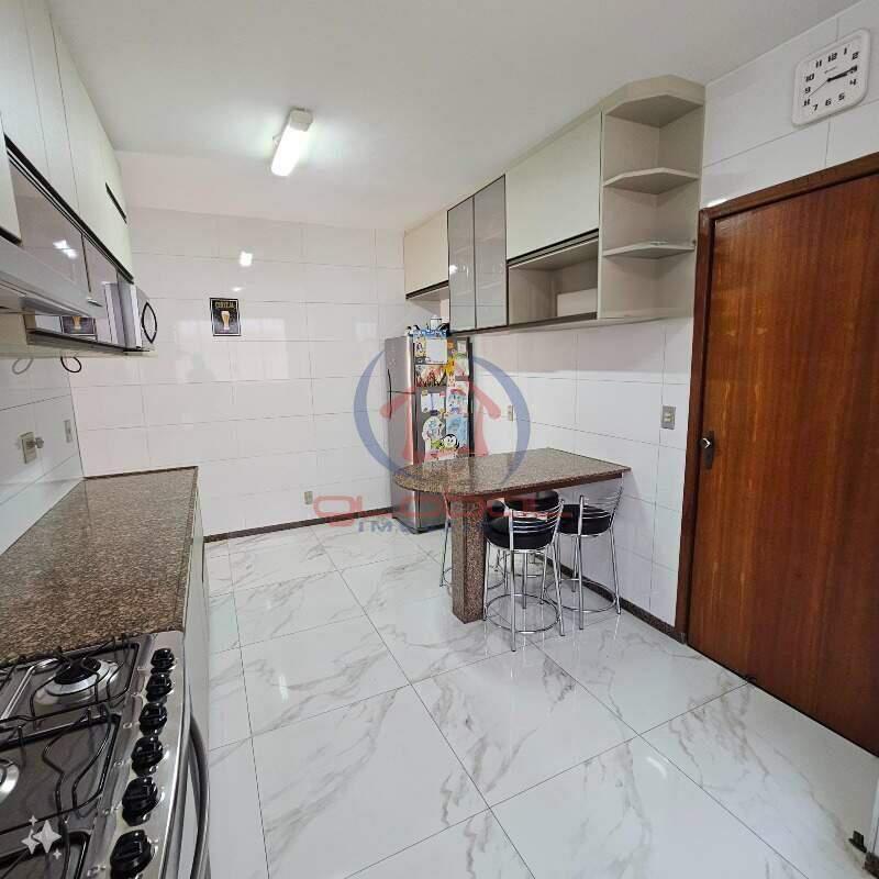 Casa, Castelo, 3 Quartos, 3 Vagas, 2 Suítes