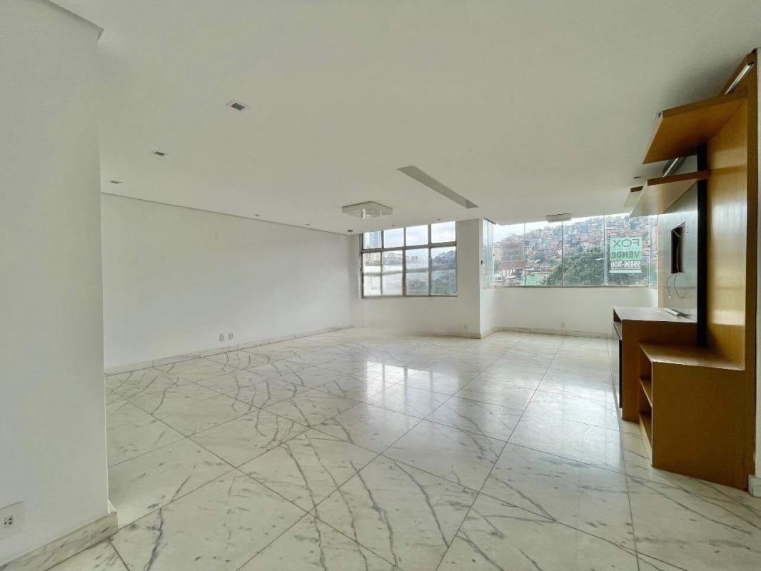 Apartamento, Vila Paris, 4 Quartos, 2 Vagas, 1 Suíte