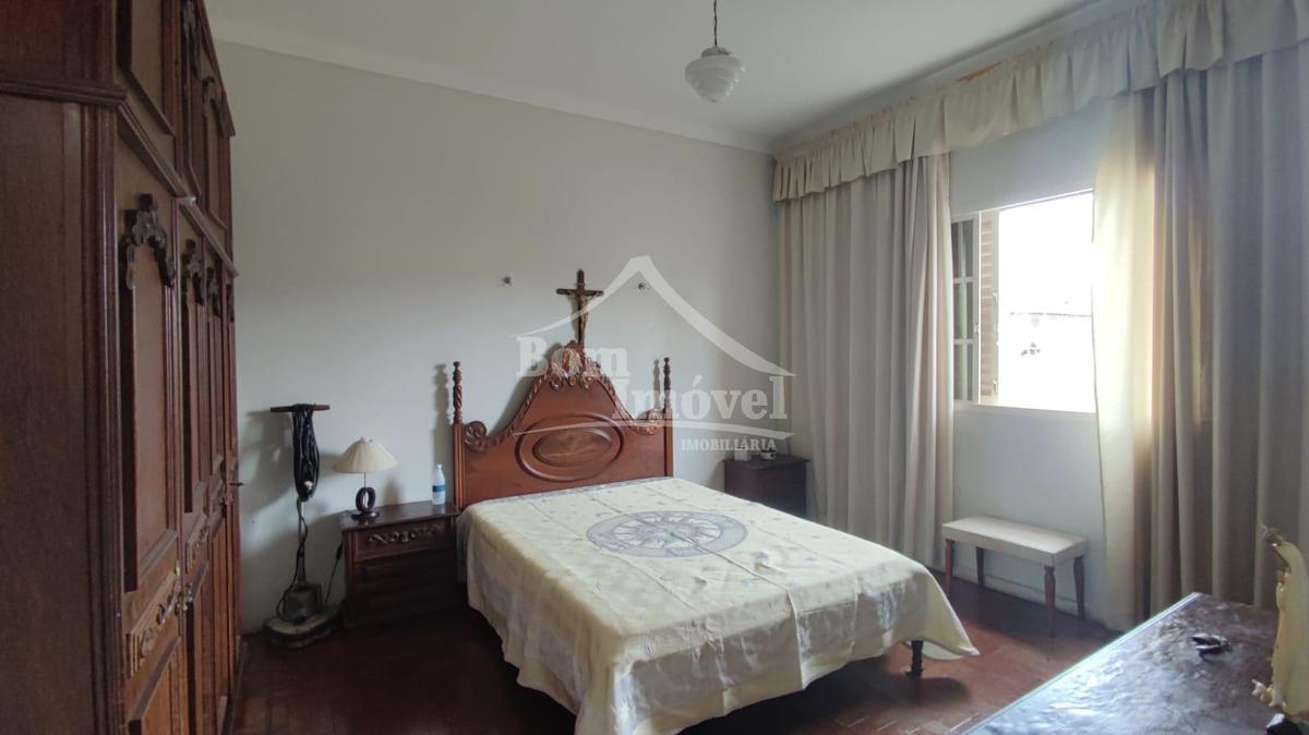 Casa, Centro, 3 Quartos, 0 Vaga