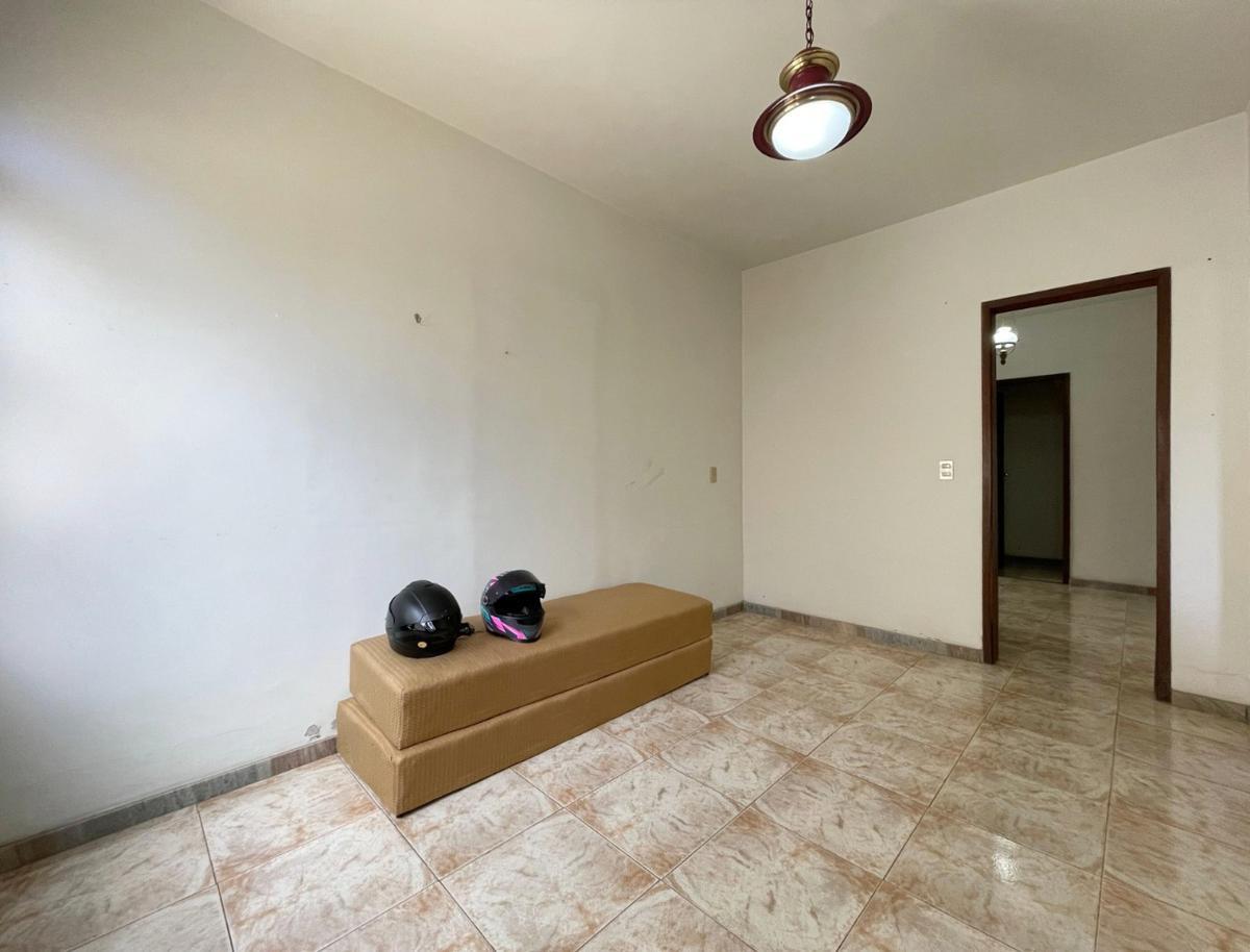 Casa, Jardim Leblon, 3 Quartos, 4 Vagas, 1 Suíte