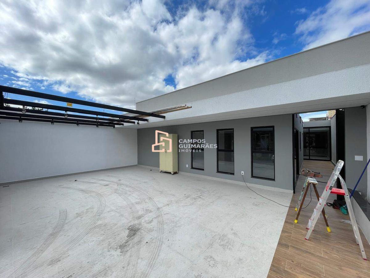Casa, Alípio de Melo, 3 Quartos, 4 Vagas, 1 Suíte