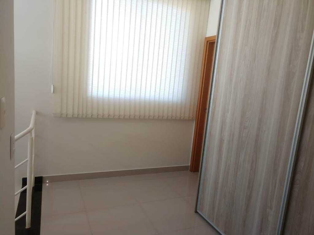Casa, Trevo, 3 Quartos, 4 Vagas, 2 Suítes