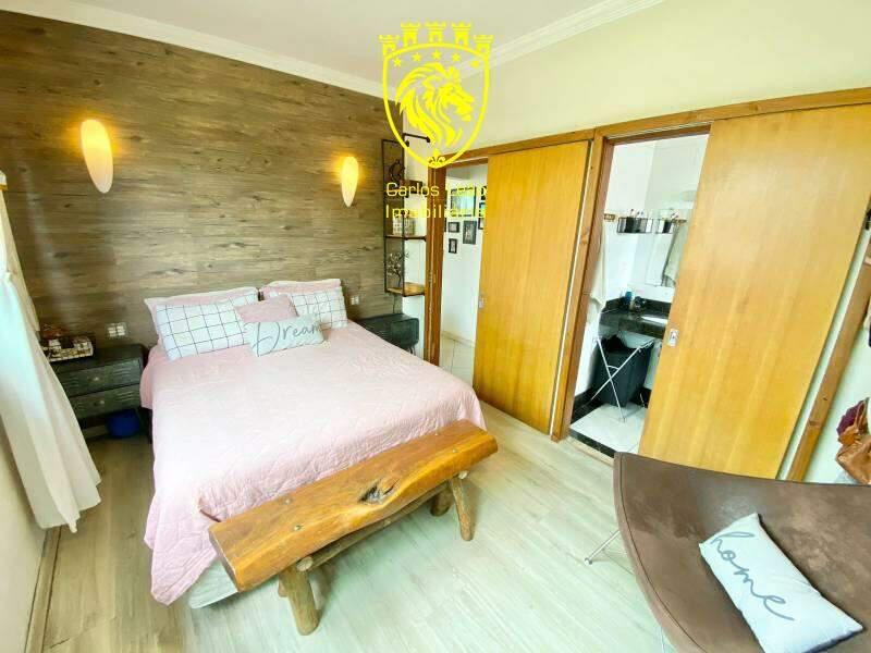 Casa, Trevo, 3 Quartos, 2 Vagas, 1 Suíte