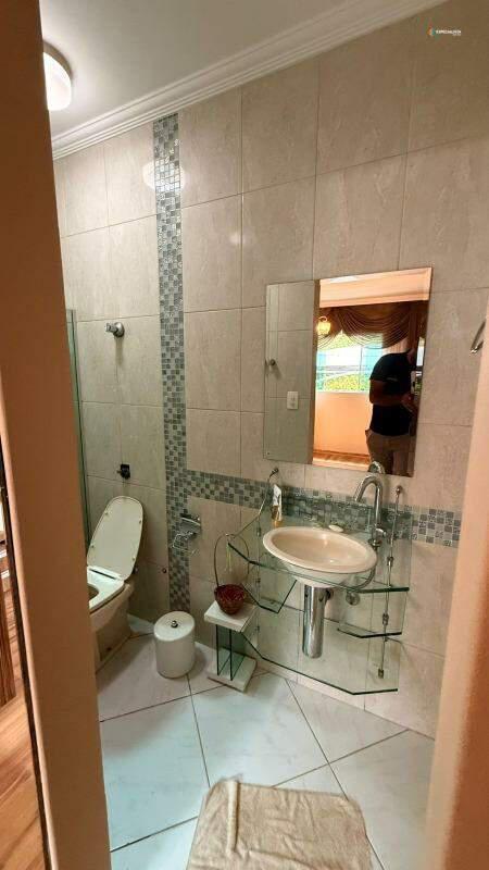 Casa, Kennedy, 3 Quartos, 5 Vagas, 1 Suíte