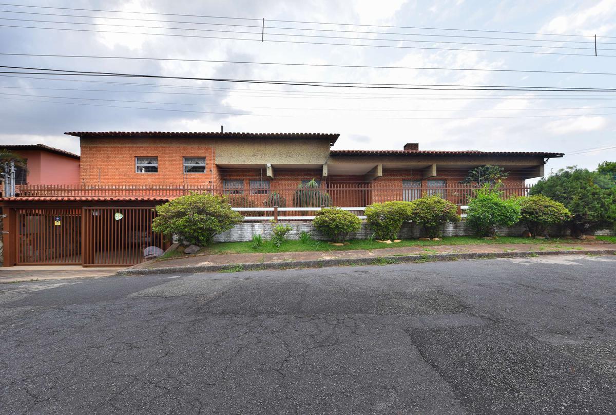 Casa, Santa Lúcia, 5 Quartos, 4 Vagas, 3 Suítes