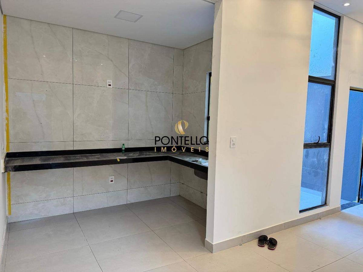Casa, São Cristóvão, 2 Quartos, 2 Vagas, 1 Suíte