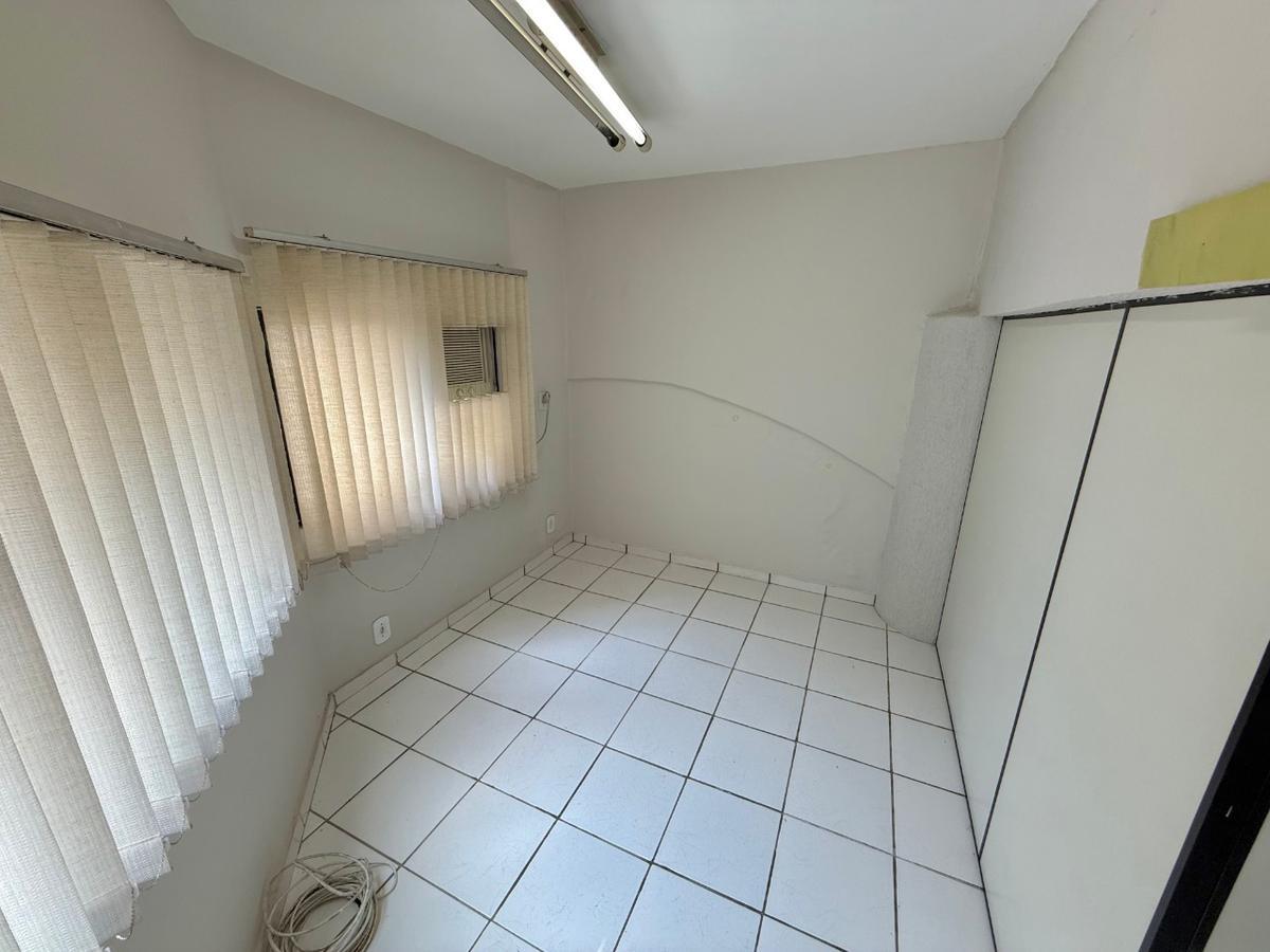 Andar, São José, 0 Quarto, 0 Vaga