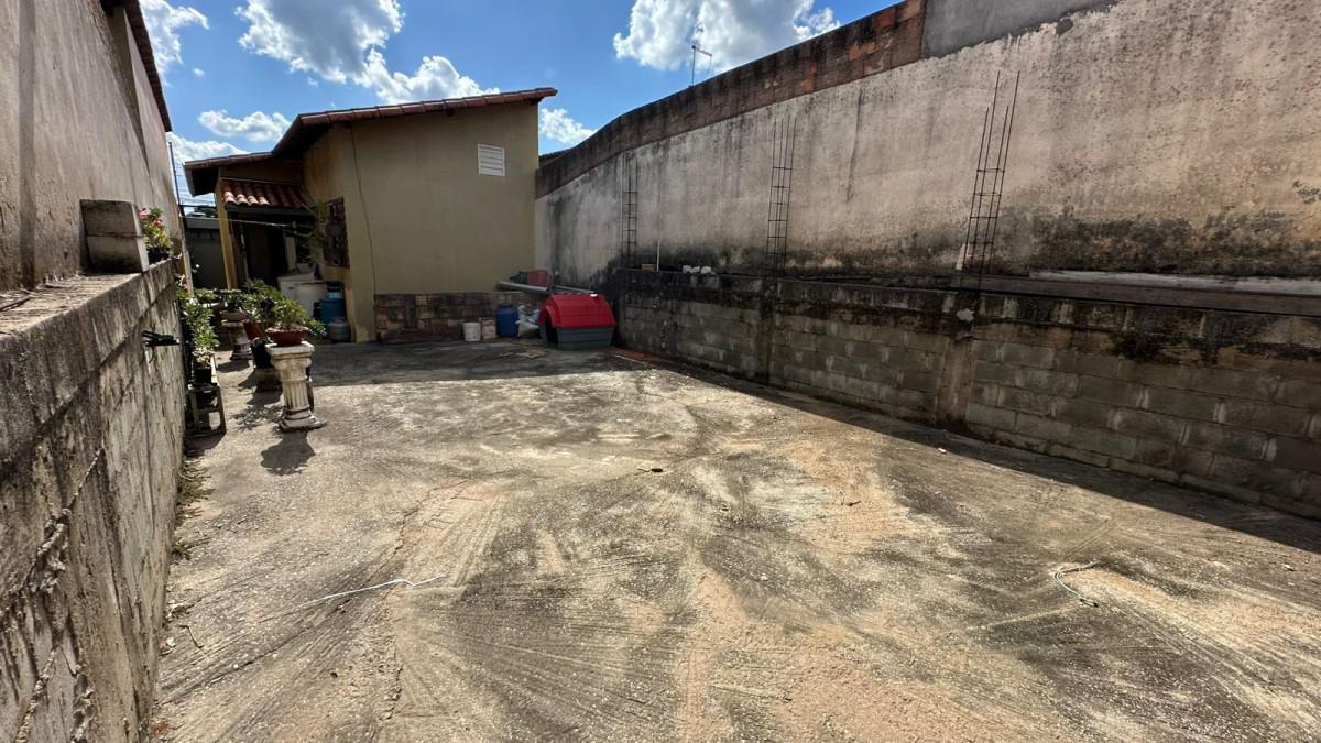 Casa, Tangará, 2 Quartos, 3 Vagas