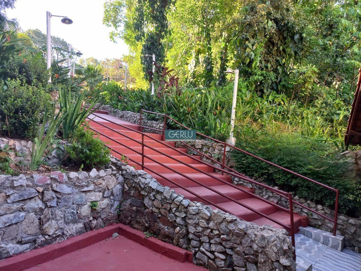 Apartamento, Bandeirinhas, 12 Quartos, 100 Vagas