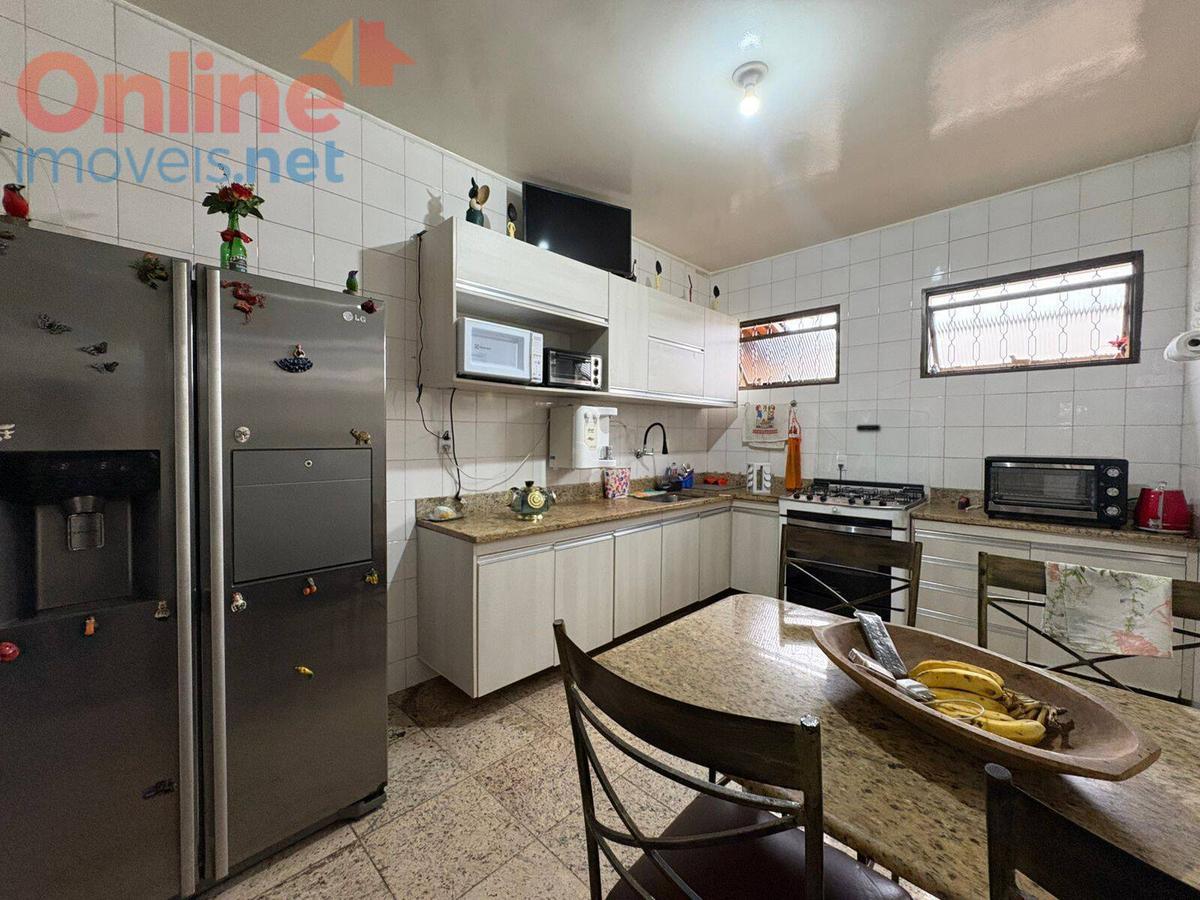 Casa, Dona Clara, 3 Quartos, 0 Vaga, 1 Suíte