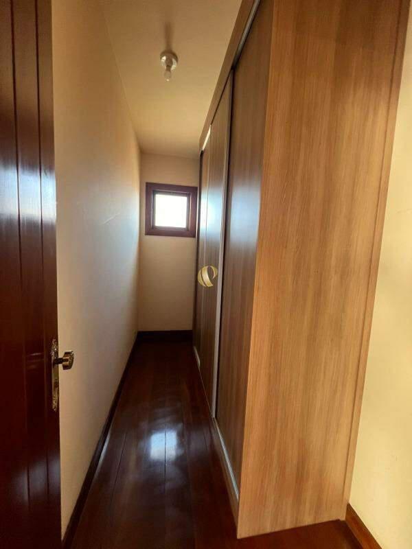 Casa, Jardim Arizona, 5 Quartos, 4 Vagas, 2 Suítes