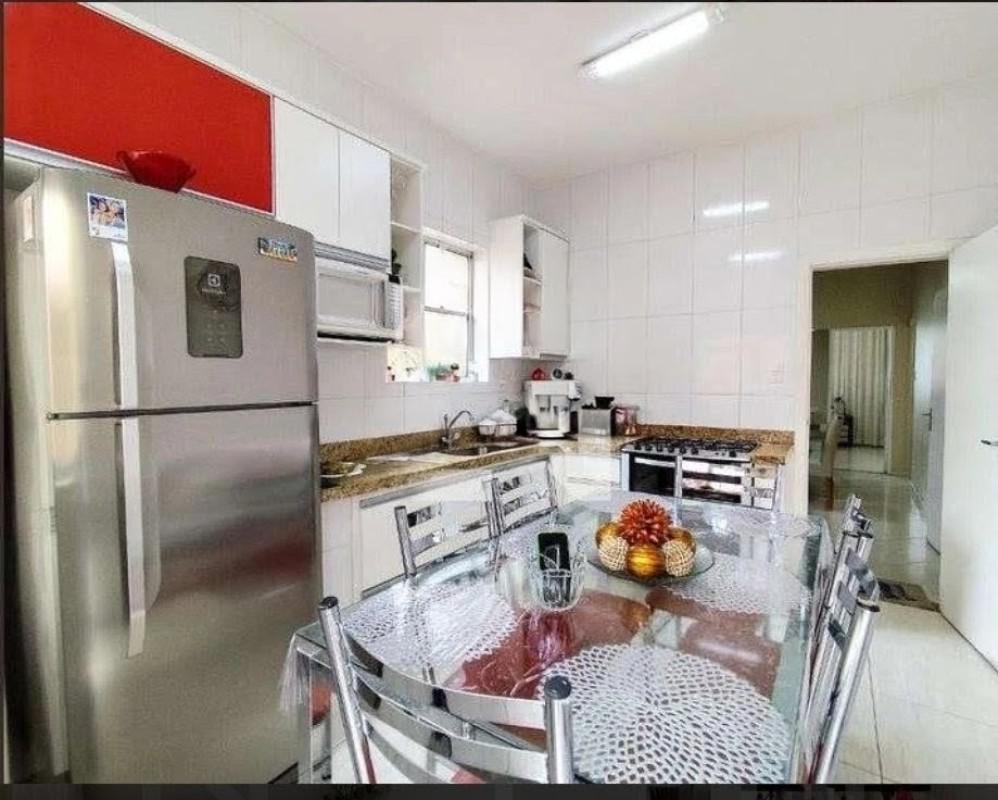 Casa, Salgado Filho, 3 Quartos, 2 Vagas, 1 Suíte