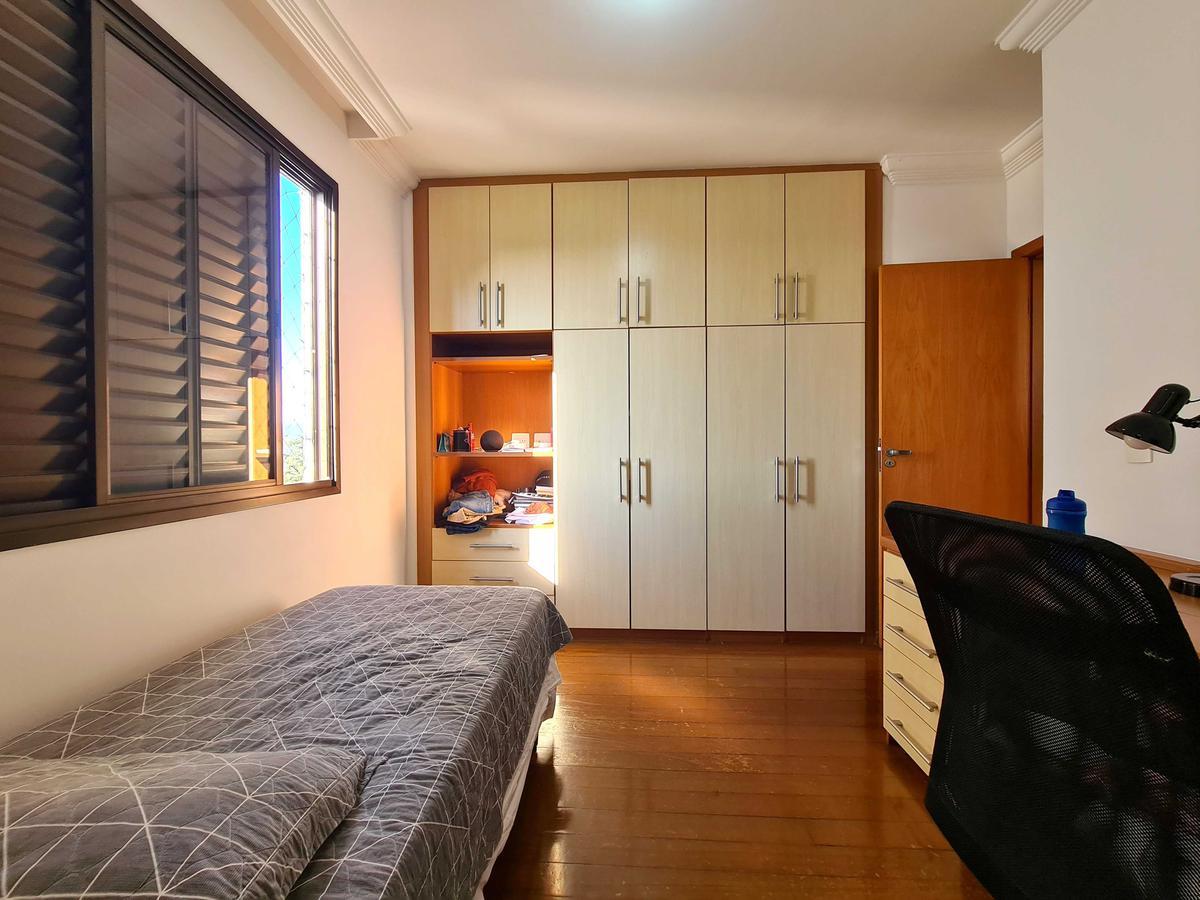 Apartamento, Ouro Preto, 4 Quartos, 4 Vagas, 2 Suítes