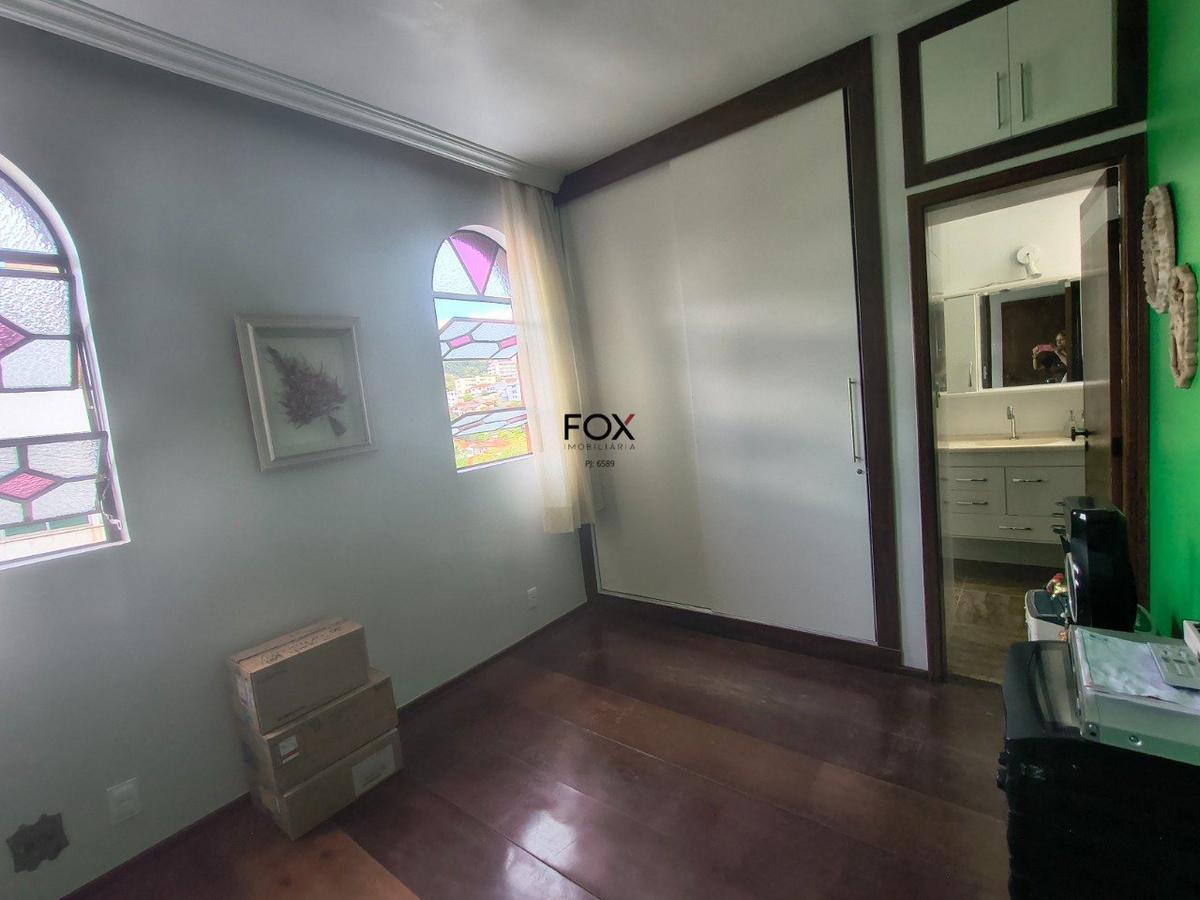Apartamento, Vila Paris, 4 Quartos, 2 Vagas, 1 Suíte