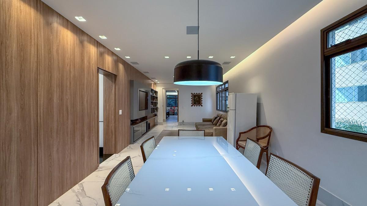 Apartamento, Funcionários, 4 Quartos, 2 Vagas, 2 Suítes
