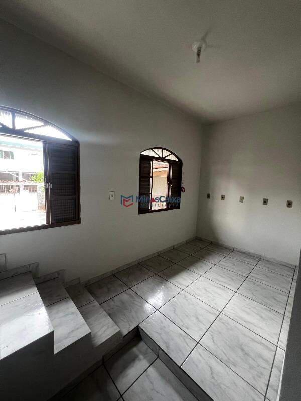 Casa, João XXIII, 3 Quartos, 2 Vagas, 1 Suíte