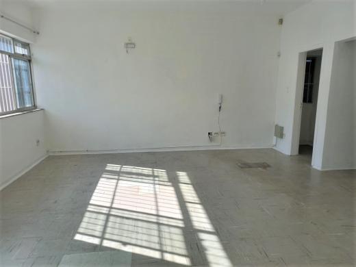 Casa Comercial, Prado, 1 Quarto, 2 Vagas