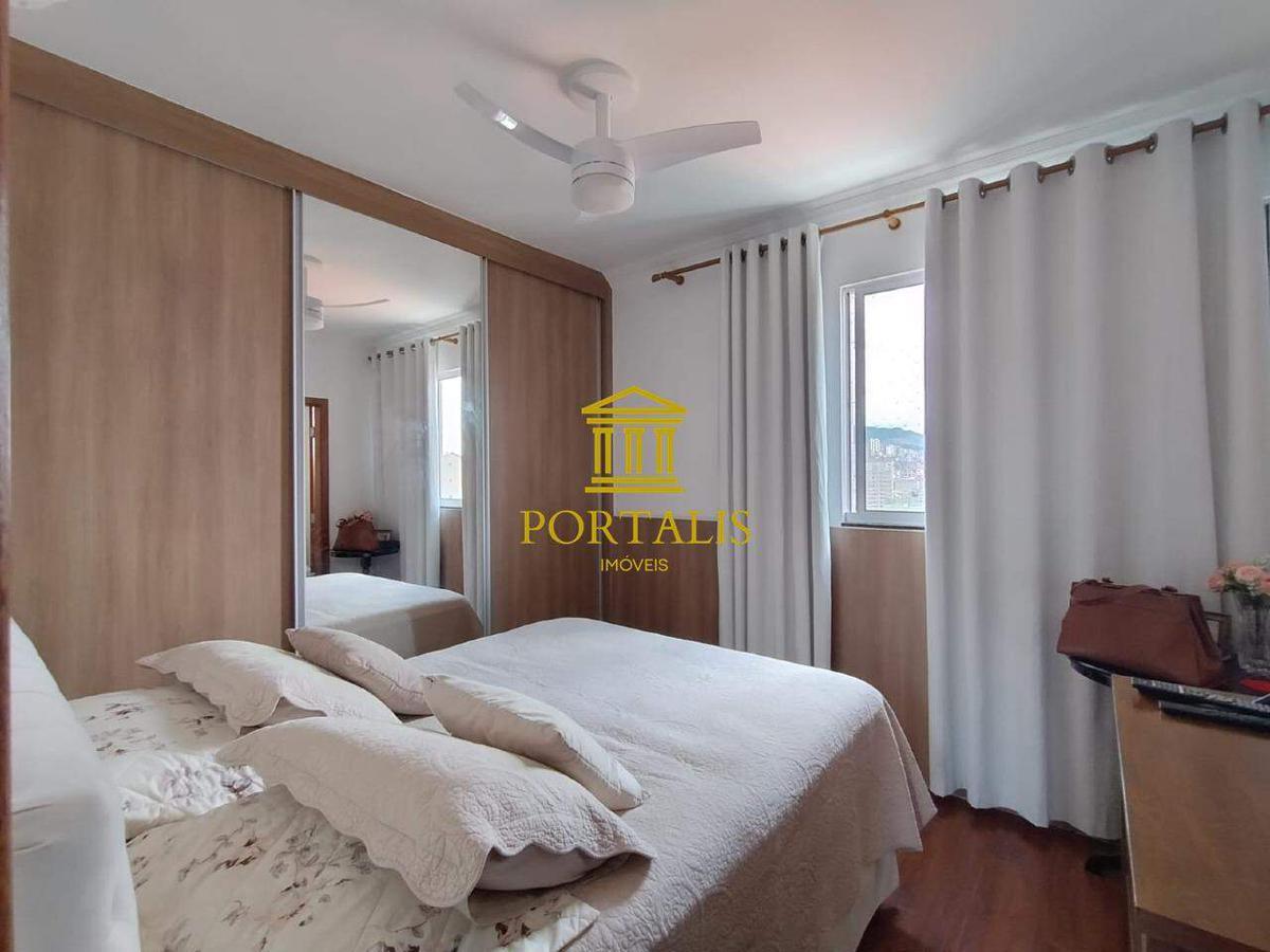 Apartamento, Sagrada Família, 3 Quartos, 2 Vagas, 1 Suíte