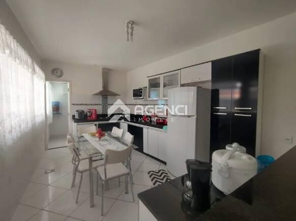 Casa, Monte Castelo, 5 Quartos, 0 Vaga, 1 Suíte