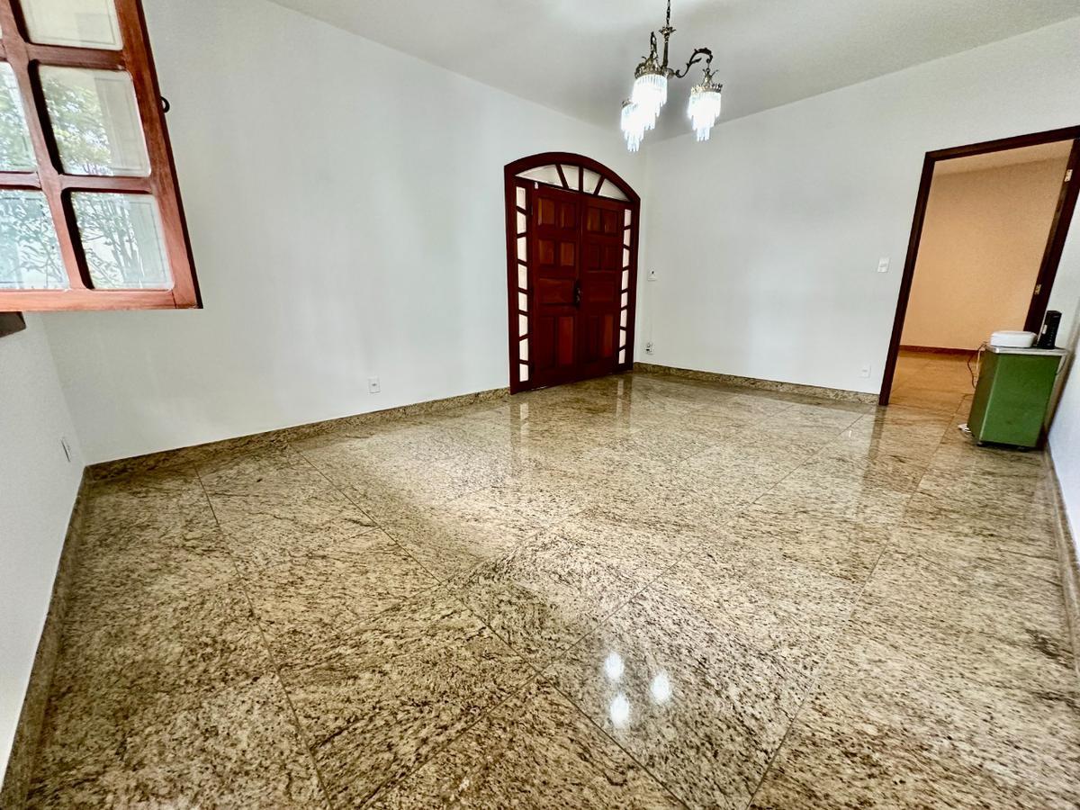 Casa, São José, 4 Quartos, 4 Vagas, 2 Suítes