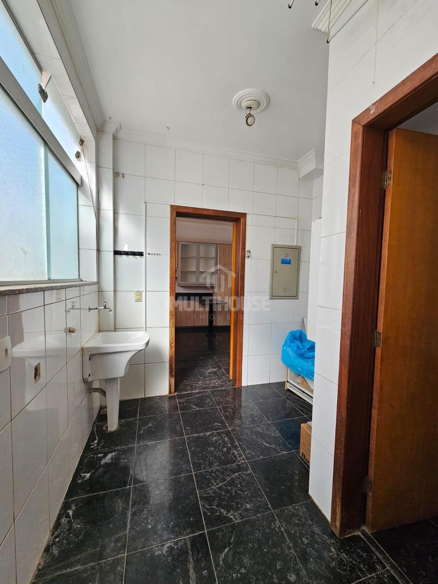 Apartamento, Jaraguá, 4 Quartos, 4 Vagas, 1 Suíte