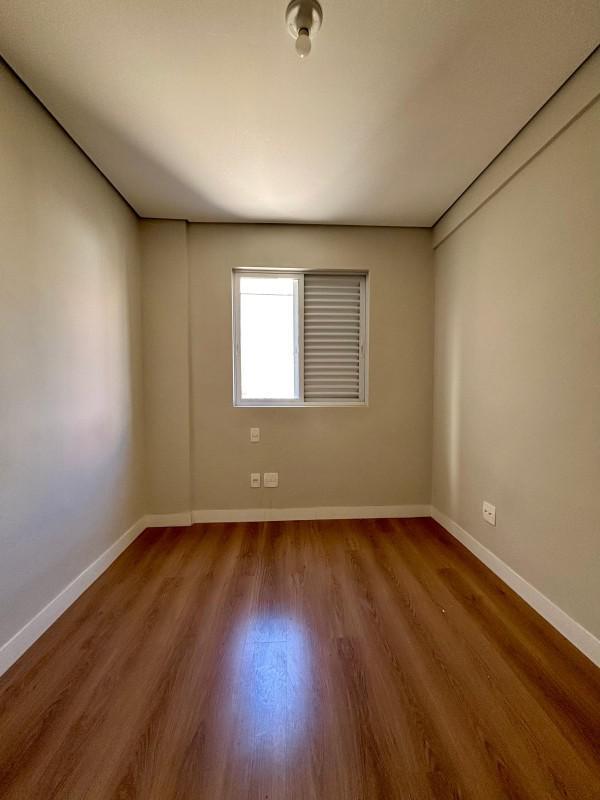 Apartamento, Sagrada Família, 3 Quartos, 2 Vagas, 1 Suíte