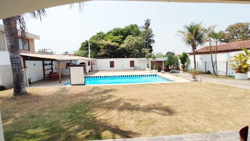 Casa, Braúnas, 3 Quartos, 8 Vagas, 2 Suítes