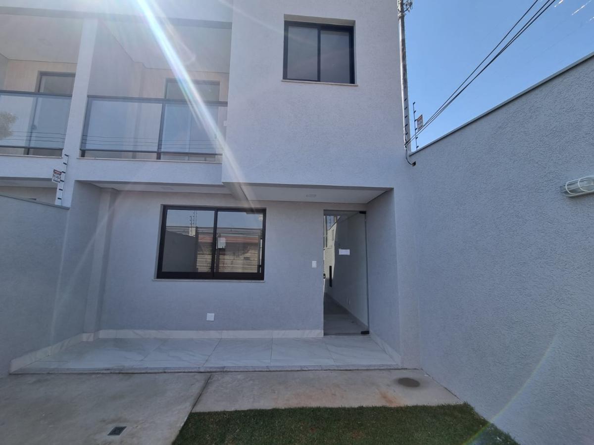 Casa, Planalto, 3 Quartos, 1 Vaga, 1 Suíte