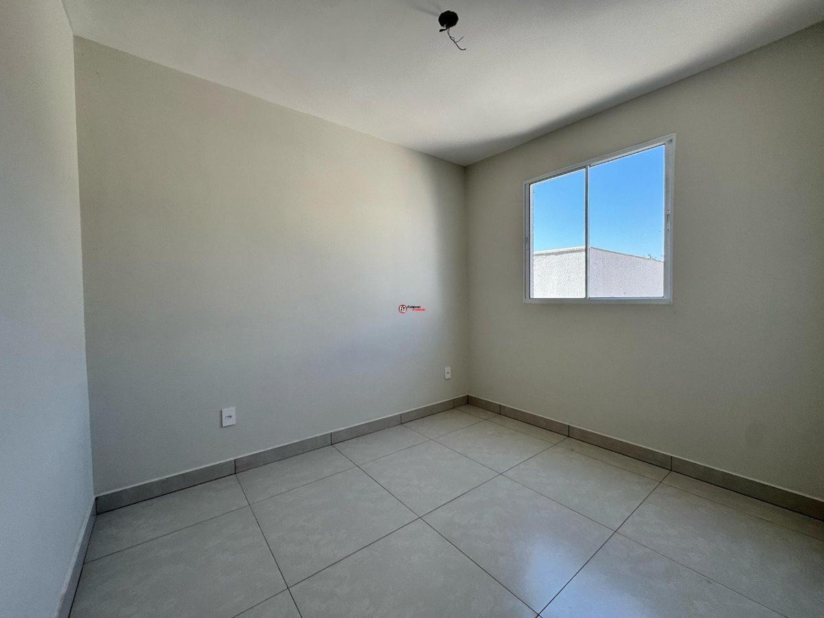 Apartamento, Santa Mônica, 2 Quartos, 1 Vaga